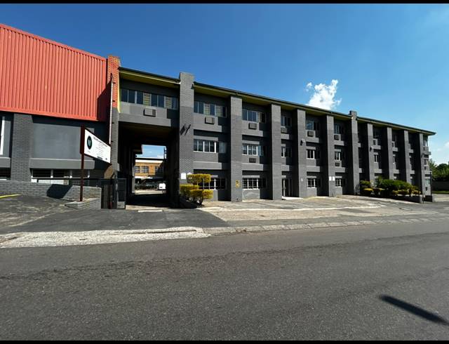 360M² WAREHOUSE TO LET IN WYNBERG